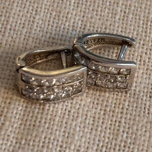 Tiny Sterling Silver huggie earrings 925 FZN